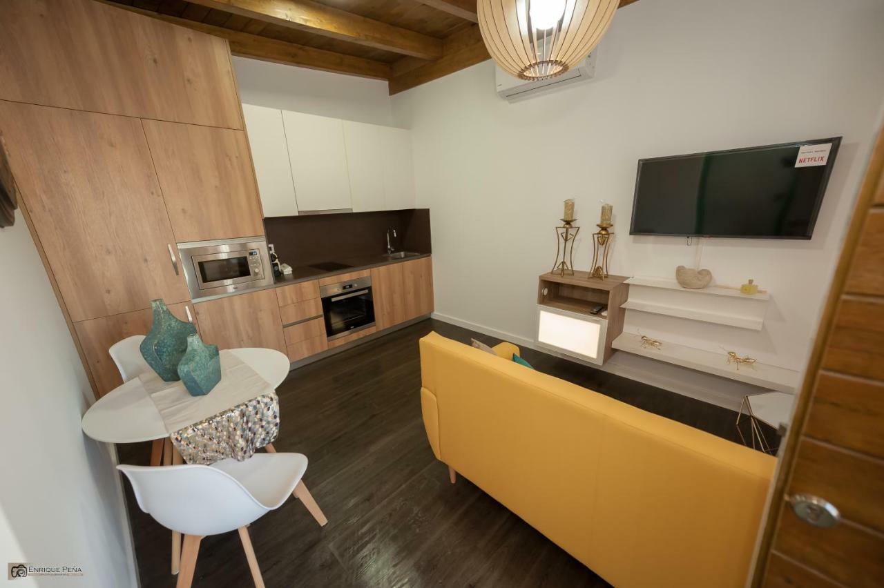 Badari Villa โกนิล เด ลาฟรอนเตรา ภายนอก รูปภาพ
