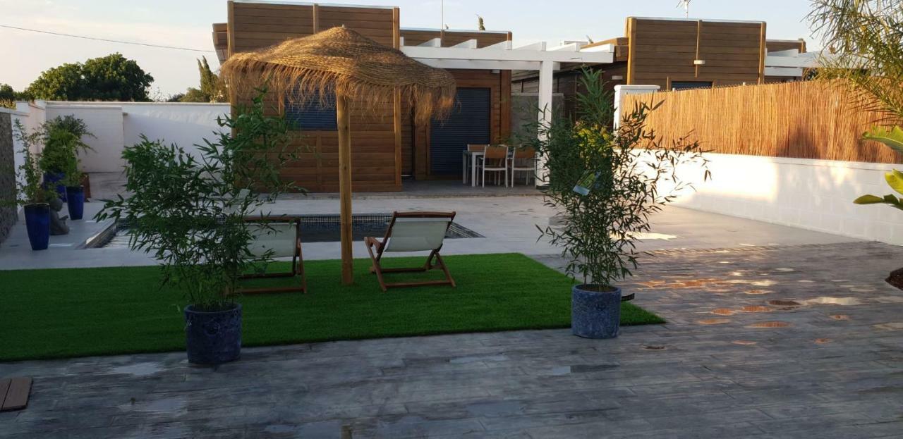 Badari Villa โกนิล เด ลาฟรอนเตรา ภายนอก รูปภาพ